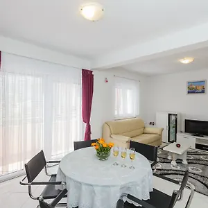 Anna Apartament